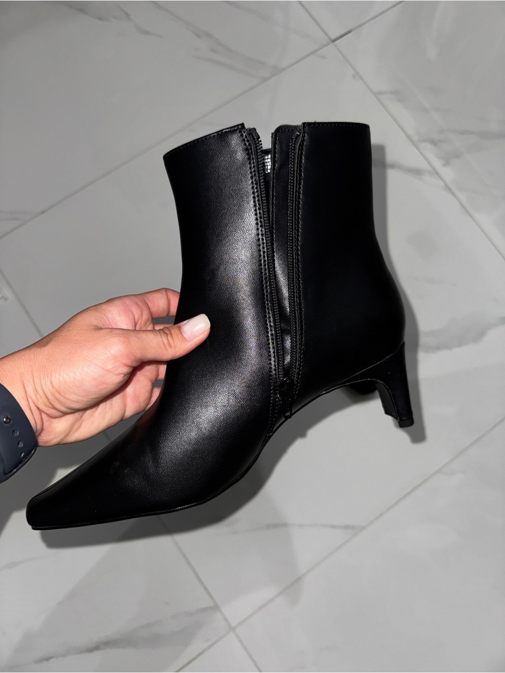 Banana Republic Black Pointed-Toe Ankle Booties with Kitten Heel